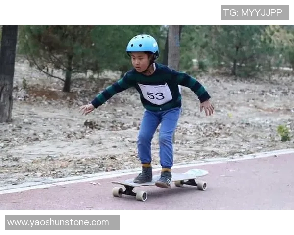 城市马拉松特别报道：北京滑板队如何在赛道上实现自我突破与成长